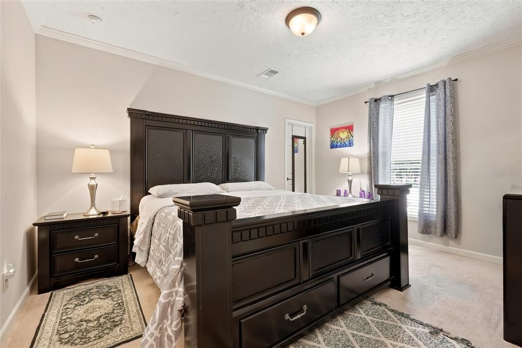 For Sale: $380,000 (4 beds, 3 baths, 2596 Square Feet)