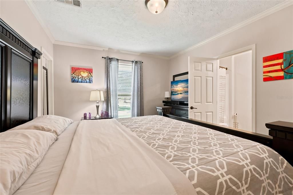 For Sale: $380,000 (4 beds, 3 baths, 2596 Square Feet)