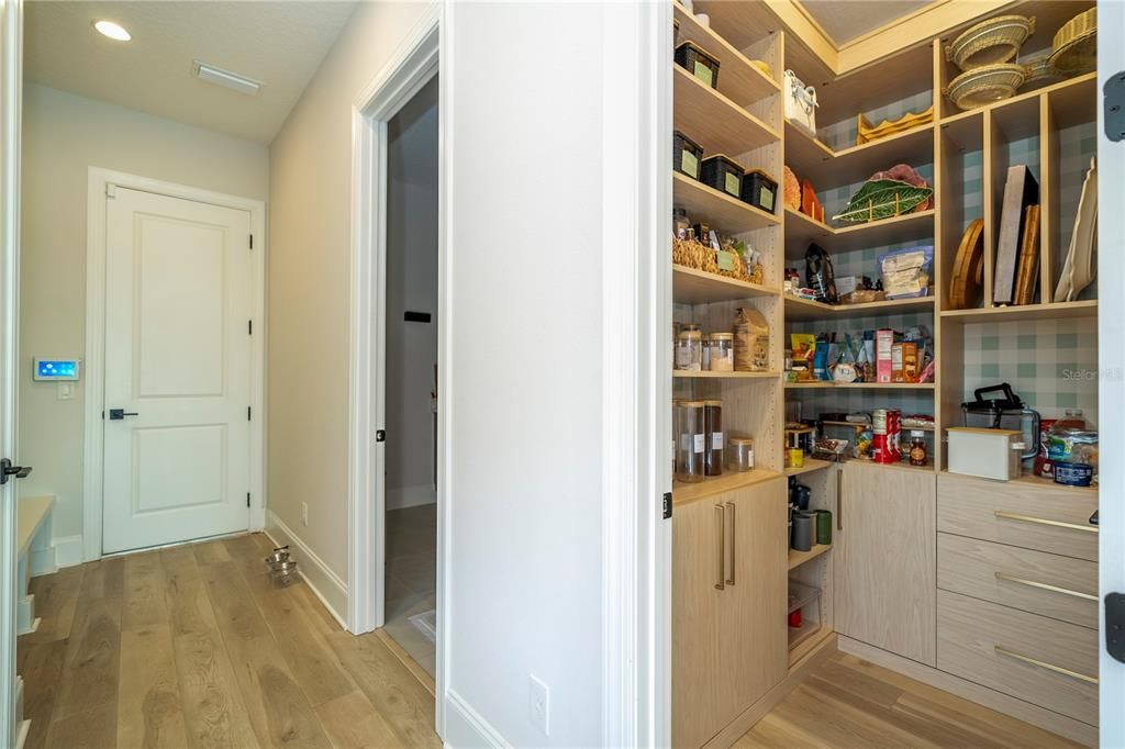 En Venta: $2,760,000 (5 camas, 4 baños, 4423 Pies cuadrados)