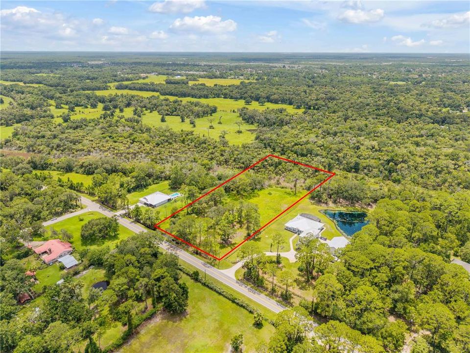待售: $360,000 (3.12 acres)