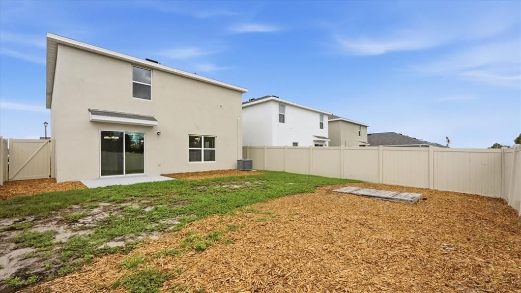 На продажу: $399,900 (4 спален, 2 ванн, 2248 Квадратных фут)
