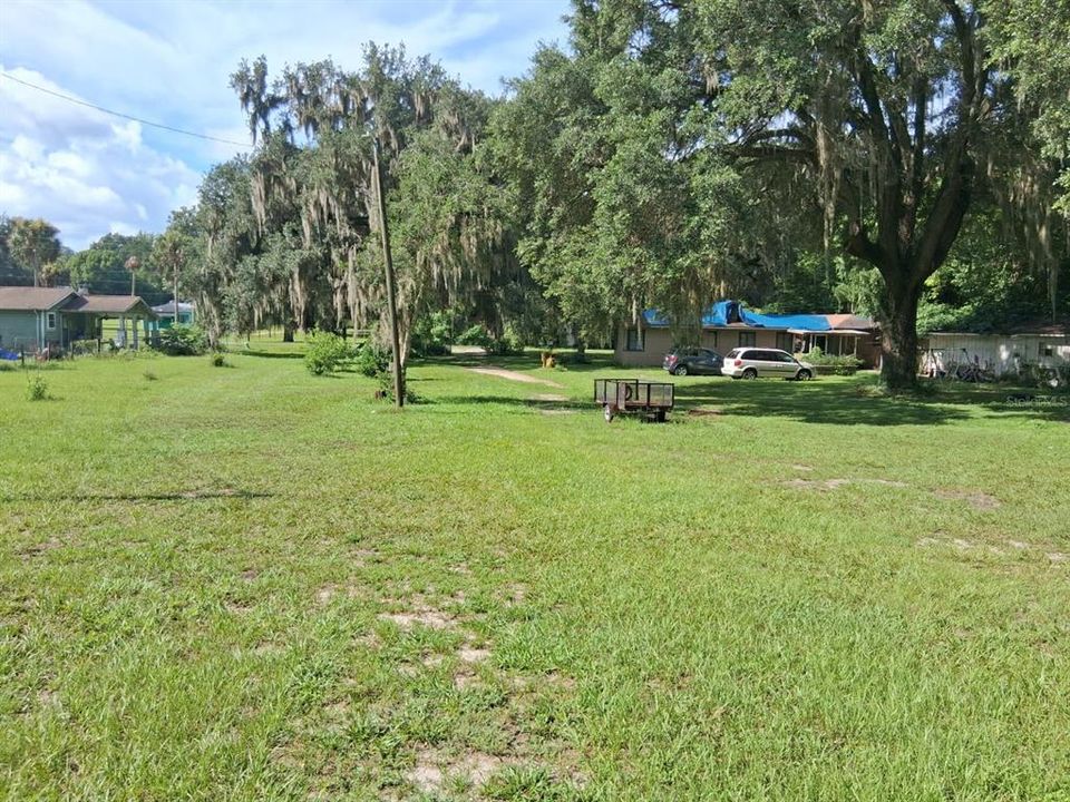 For Sale: $250,000 (5 beds, 4 baths, 2152 Square Feet)