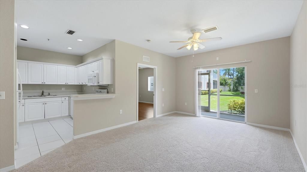 For Sale: $206,000 (3 beds, 2 baths, 1212 Square Feet)