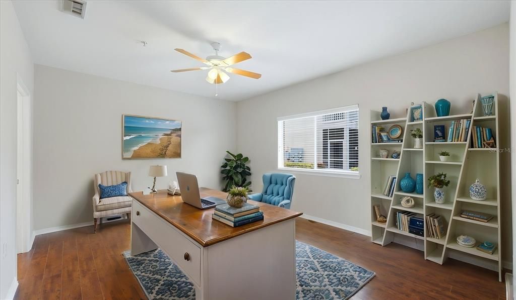 For Sale: $206,000 (3 beds, 2 baths, 1212 Square Feet)