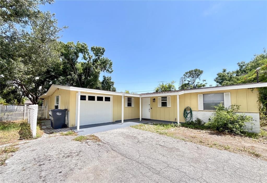For Rent: $2,175 (2 beds, 1 baths, 1246 Square Feet)
