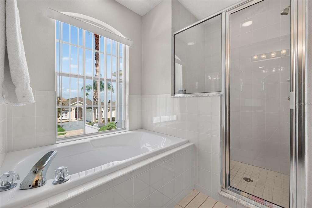 En Venta: $459,000 (5 camas, 3 baños, 2743 Pies cuadrados)