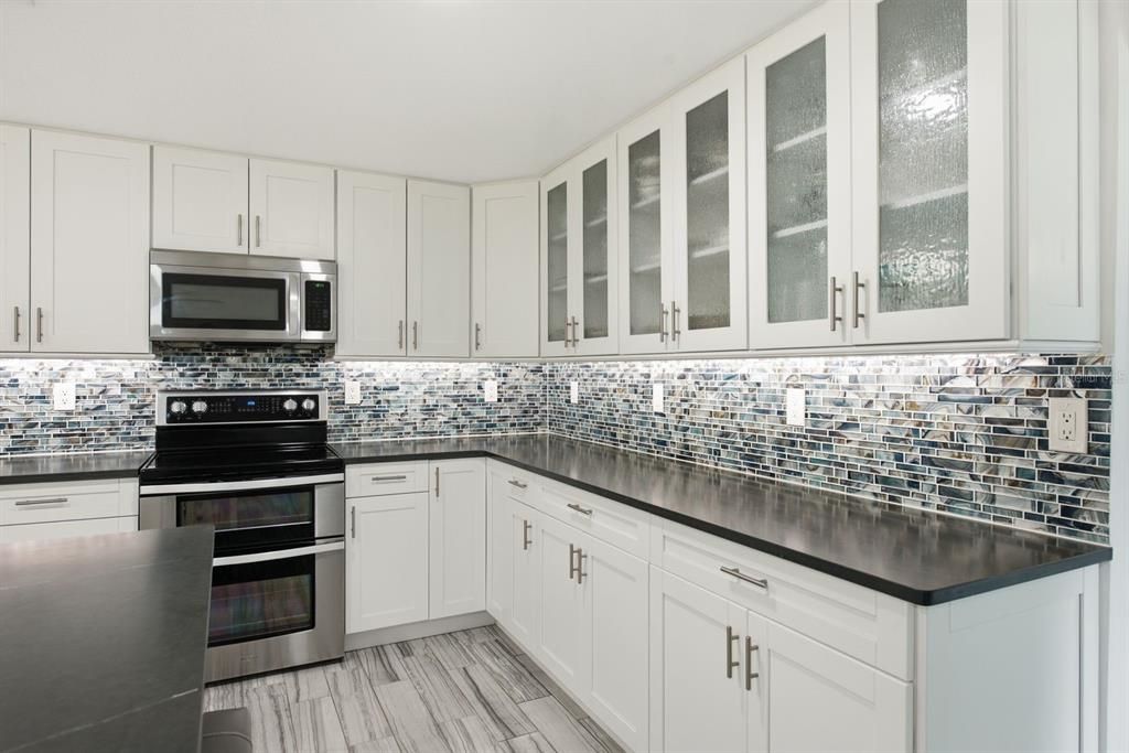 En Venta: $525,000 (3 camas, 2 baños, 1856 Pies cuadrados)