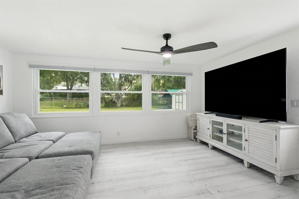 En Venta: $525,000 (3 camas, 2 baños, 1856 Pies cuadrados)