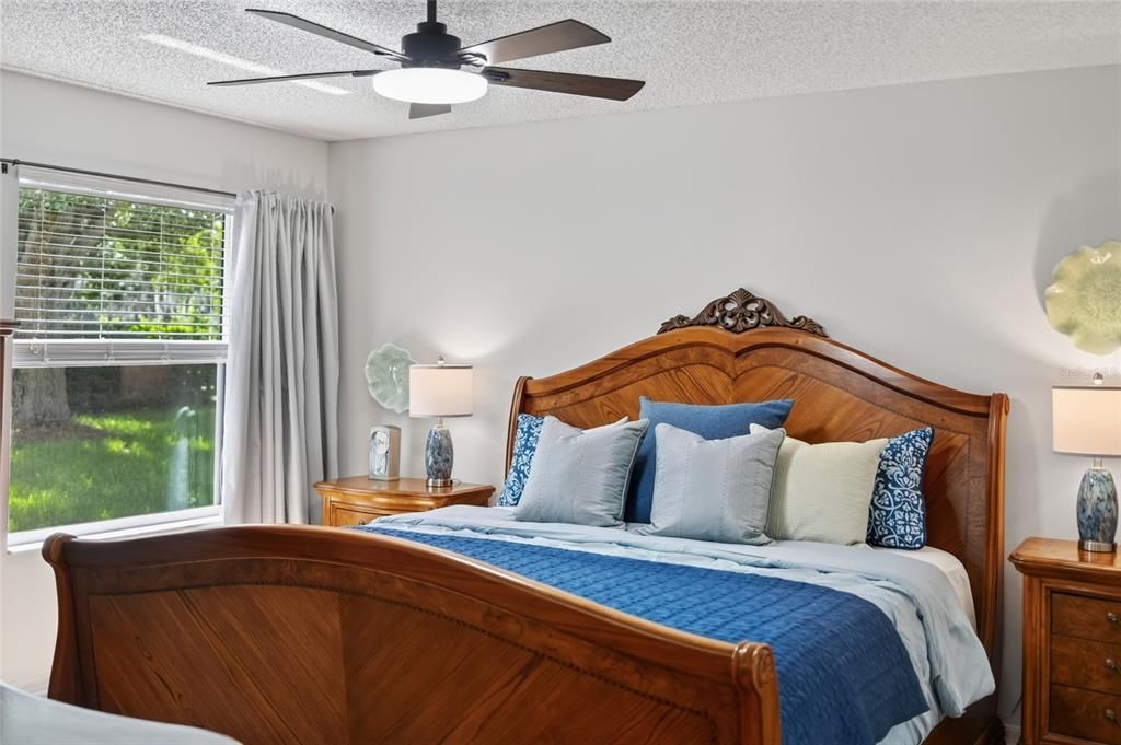For Sale: $399,000 (3 beds, 2 baths, 1572 Square Feet)