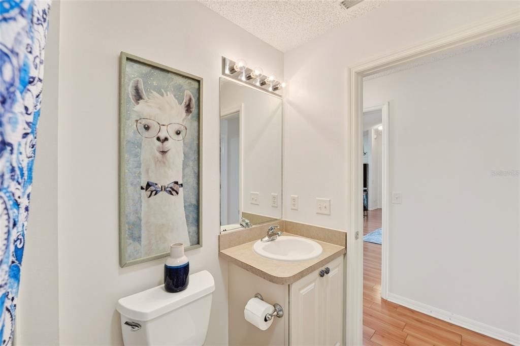 For Sale: $399,000 (3 beds, 2 baths, 1572 Square Feet)