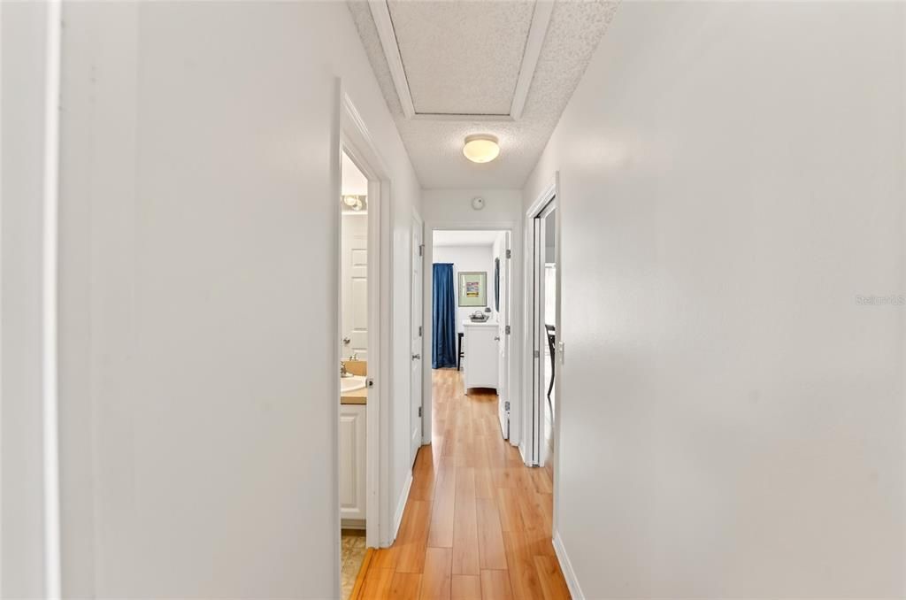 For Sale: $399,000 (3 beds, 2 baths, 1572 Square Feet)