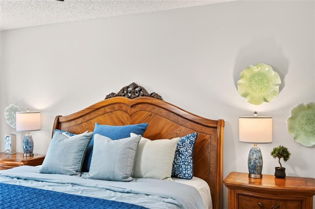 For Sale: $399,000 (3 beds, 2 baths, 1572 Square Feet)