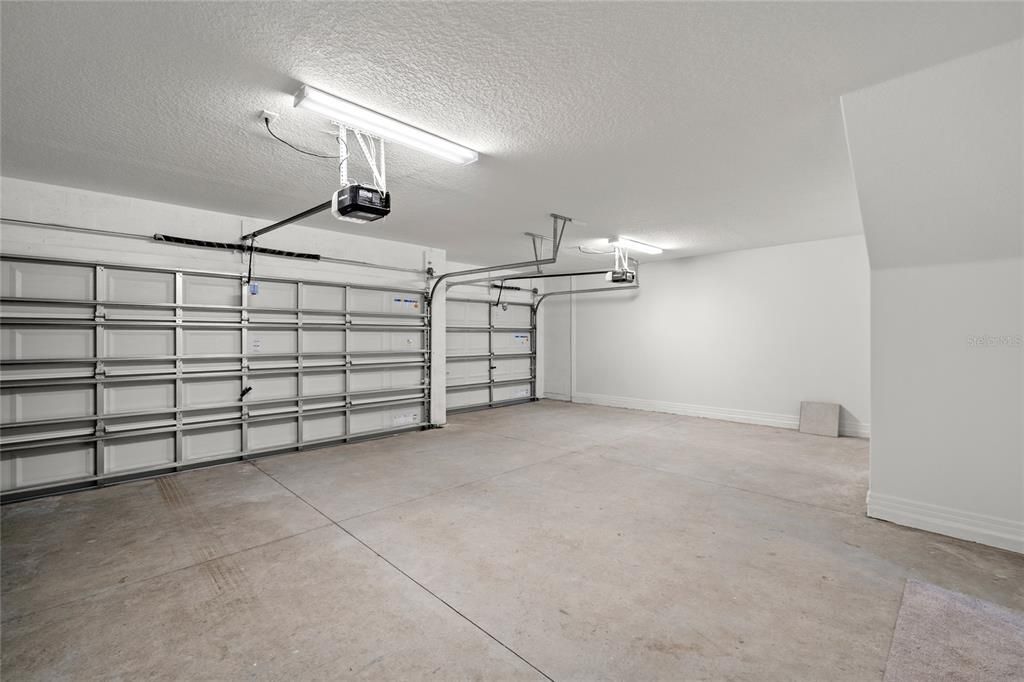 В аренду: $3,400 (5 спален, 4 ванн, 3362 Квадратных фут)