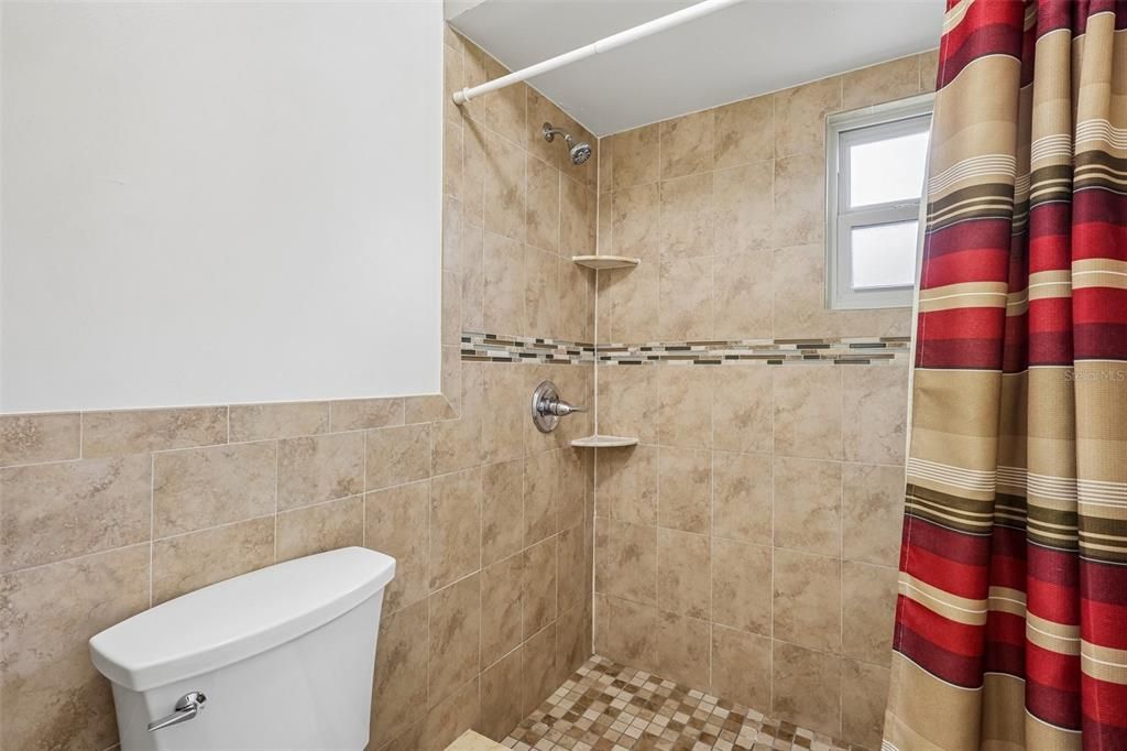 En Venta: $379,895 (3 camas, 2 baños, 1605 Pies cuadrados)