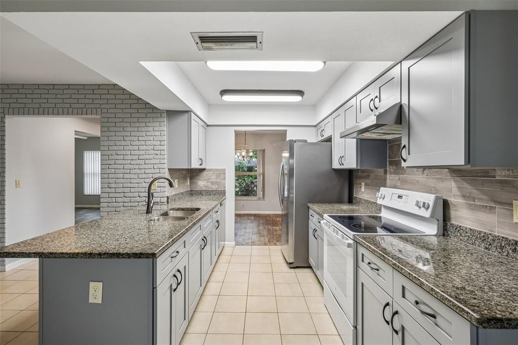 En Venta: $379,895 (3 camas, 2 baños, 1605 Pies cuadrados)