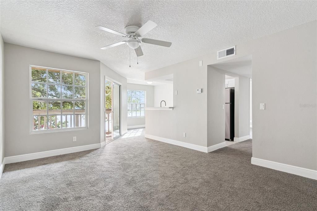 For Rent: $1,195 (1 beds, 1 baths, 673 Square Feet)