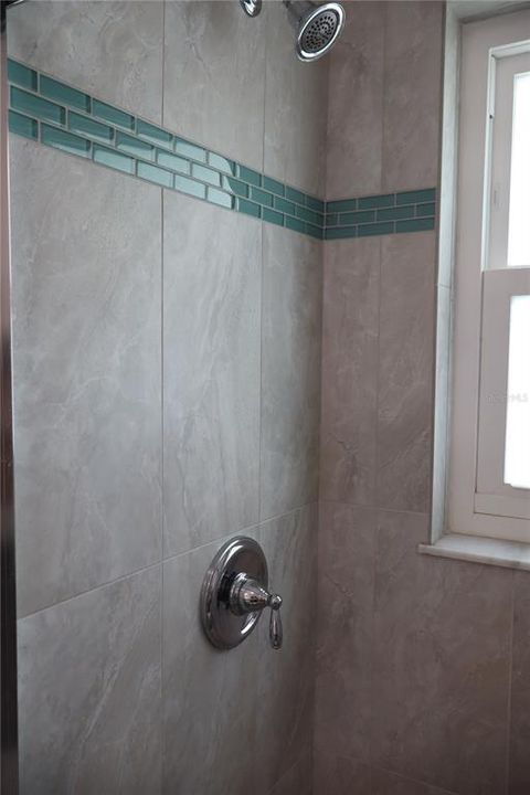 En Venta: $279,000 (3 camas, 2 baños, 1686 Pies cuadrados)