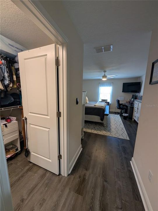 For Rent: $2,800 (3 beds, 2 baths, 1961 Square Feet)