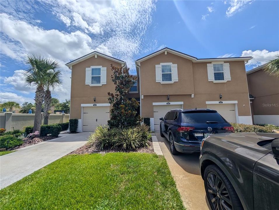 For Rent: $2,800 (3 beds, 2 baths, 1961 Square Feet)