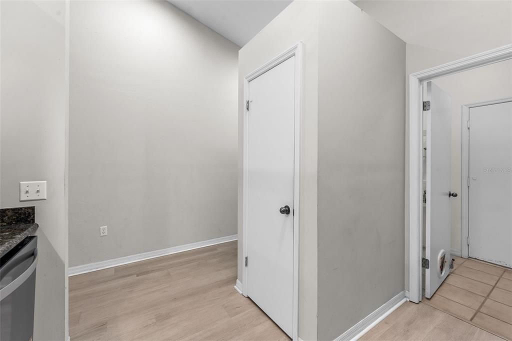 For Sale: $205,000 (2 beds, 2 baths, 1134 Square Feet)