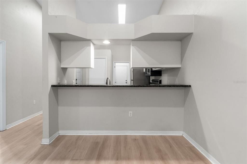 For Sale: $205,000 (2 beds, 2 baths, 1134 Square Feet)