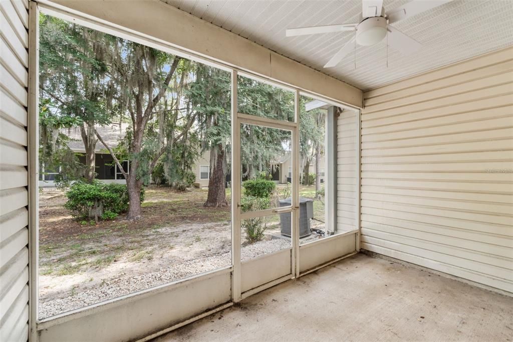 For Sale: $205,000 (2 beds, 2 baths, 1134 Square Feet)