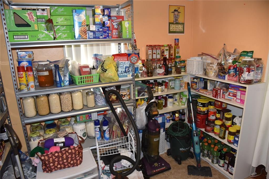 En Venta: $549,000 (3 camas, 2 baños, 1860 Pies cuadrados)