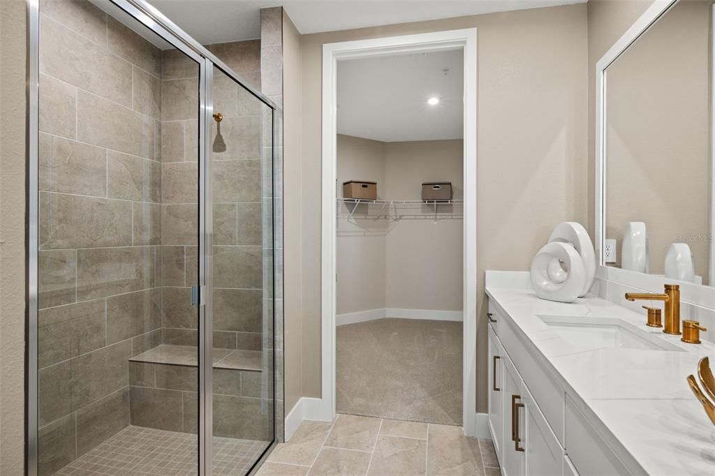 For Sale: $409,990 (2 beds, 2 baths, 1904 Square Feet)