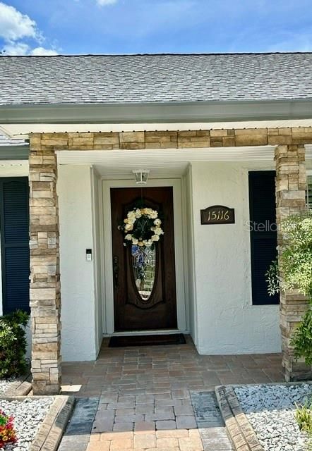 For Sale: $539,900 (3 beds, 2 baths, 1875 Square Feet)