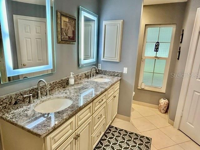 For Sale: $539,900 (3 beds, 2 baths, 1875 Square Feet)