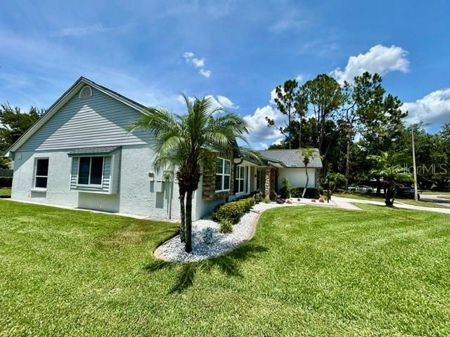 For Sale: $539,900 (3 beds, 2 baths, 1875 Square Feet)