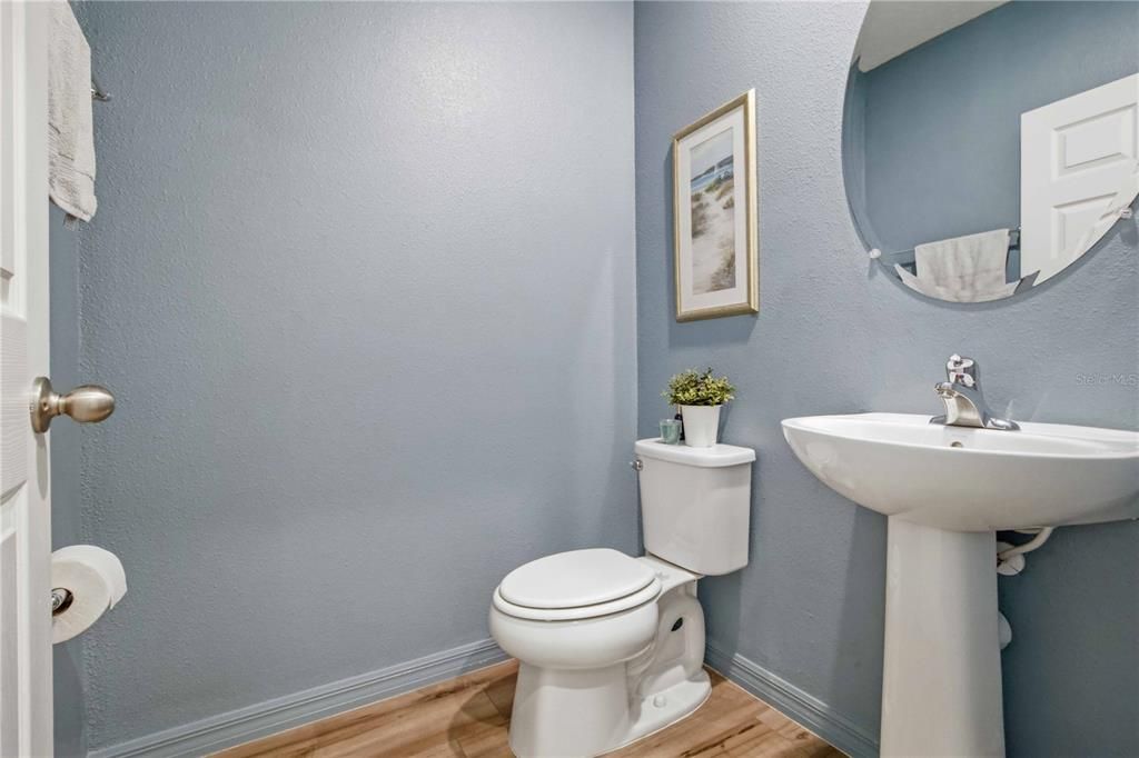 待售: $399,000 (4 贝兹, 2 浴室, 2226 平方英尺)