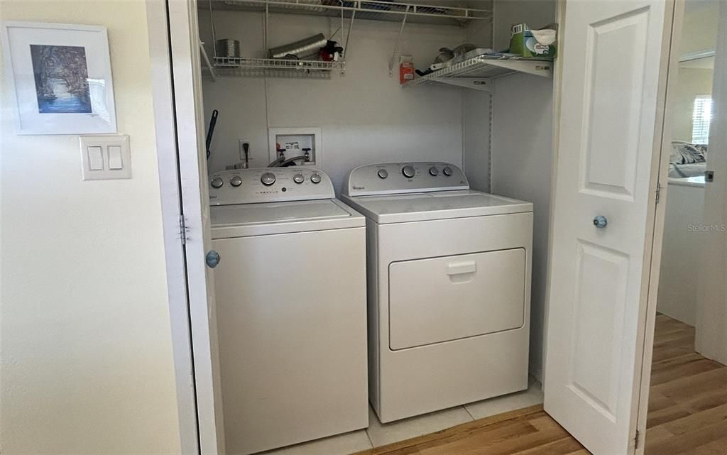 На продажу: $179,900 (2 спален, 2 ванн, 864 Квадратных фут)