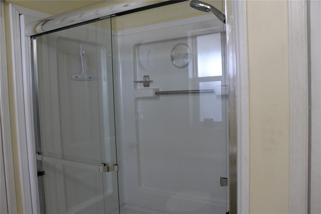 На продажу: $179,900 (2 спален, 2 ванн, 864 Квадратных фут)