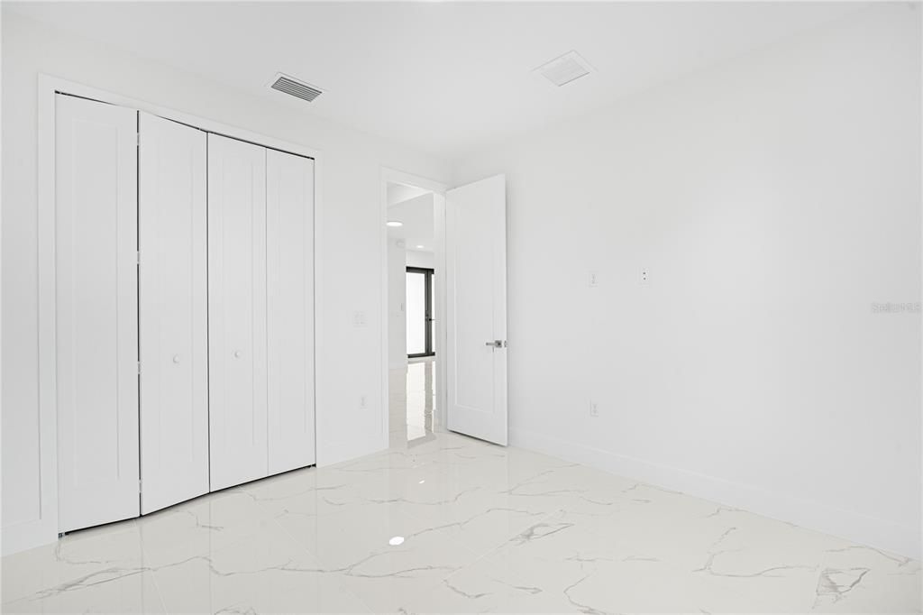 En Renta: $2,400 (3 camas, 2 baños, 1476 Pies cuadrados)