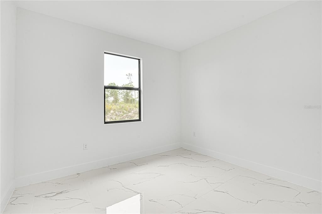 En Renta: $2,400 (3 camas, 2 baños, 1476 Pies cuadrados)
