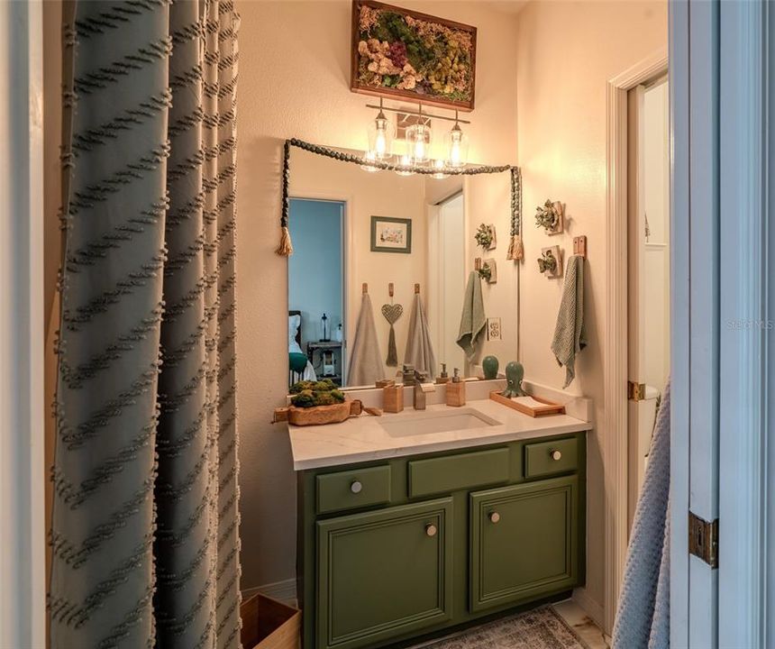 For Sale: $389,000 (2 beds, 2 baths, 1678 Square Feet)