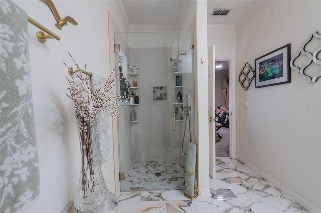 For Sale: $389,000 (2 beds, 2 baths, 1678 Square Feet)