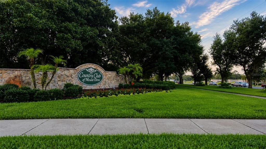 For Sale: $389,000 (2 beds, 2 baths, 1678 Square Feet)