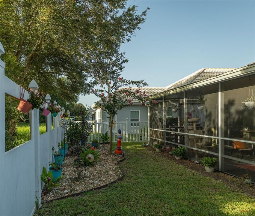 For Sale: $389,000 (2 beds, 2 baths, 1678 Square Feet)