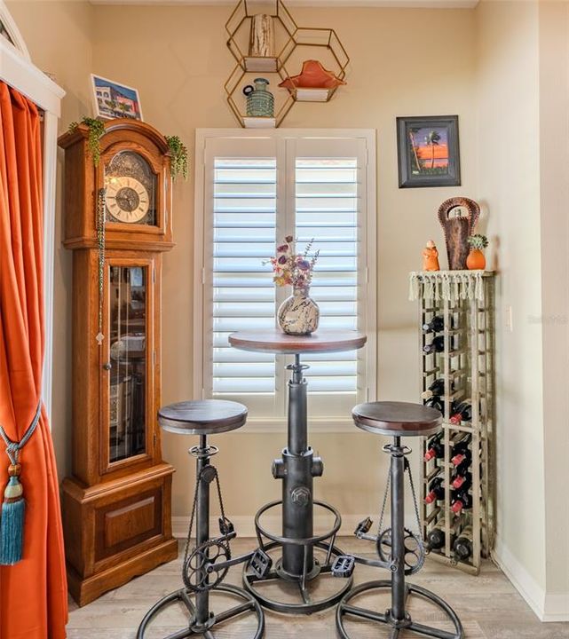 For Sale: $389,000 (2 beds, 2 baths, 1678 Square Feet)