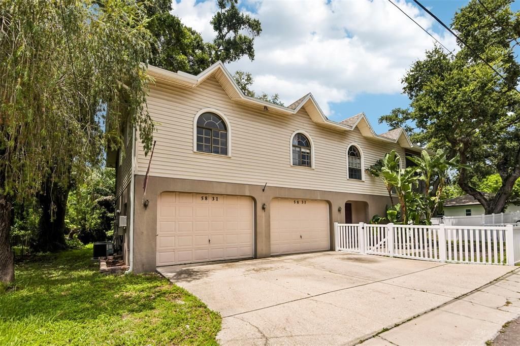 En Venta: $495,000 (3 camas, 3 baños, 1989 Pies cuadrados)