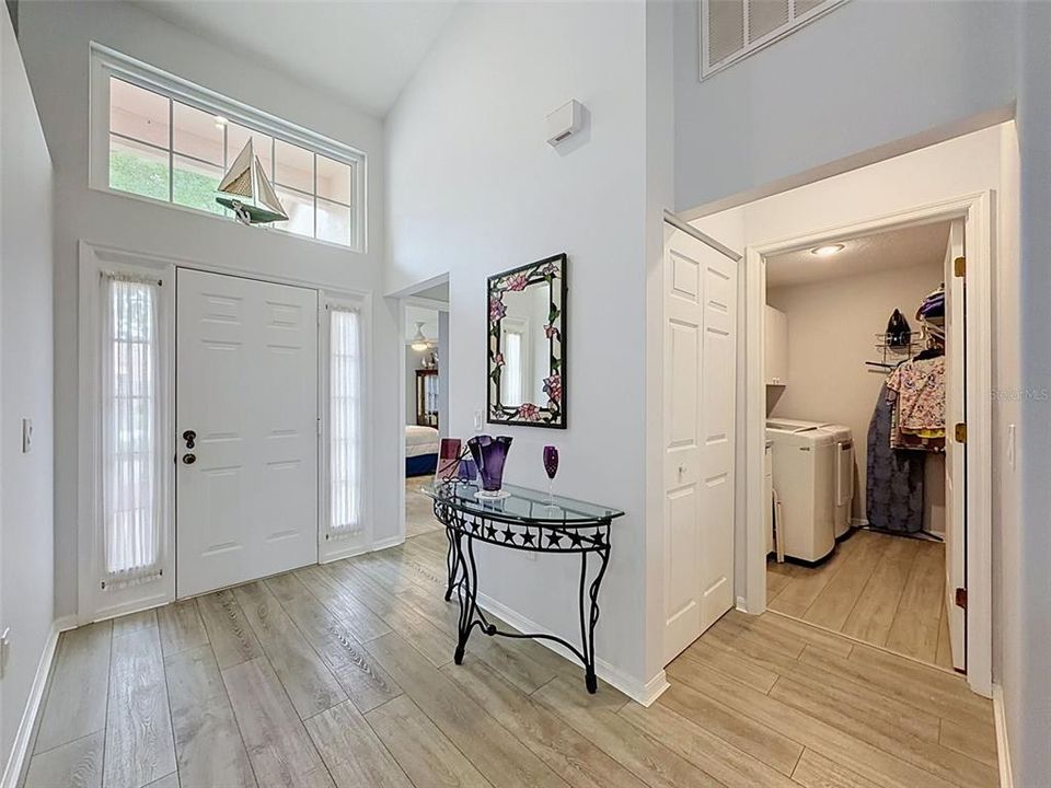 Activo con contrato: $220,000 (2 camas, 2 baños, 1440 Pies cuadrados)