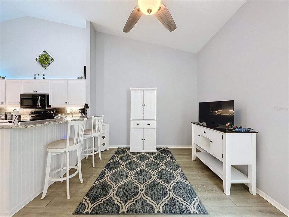 Activo con contrato: $220,000 (2 camas, 2 baños, 1440 Pies cuadrados)