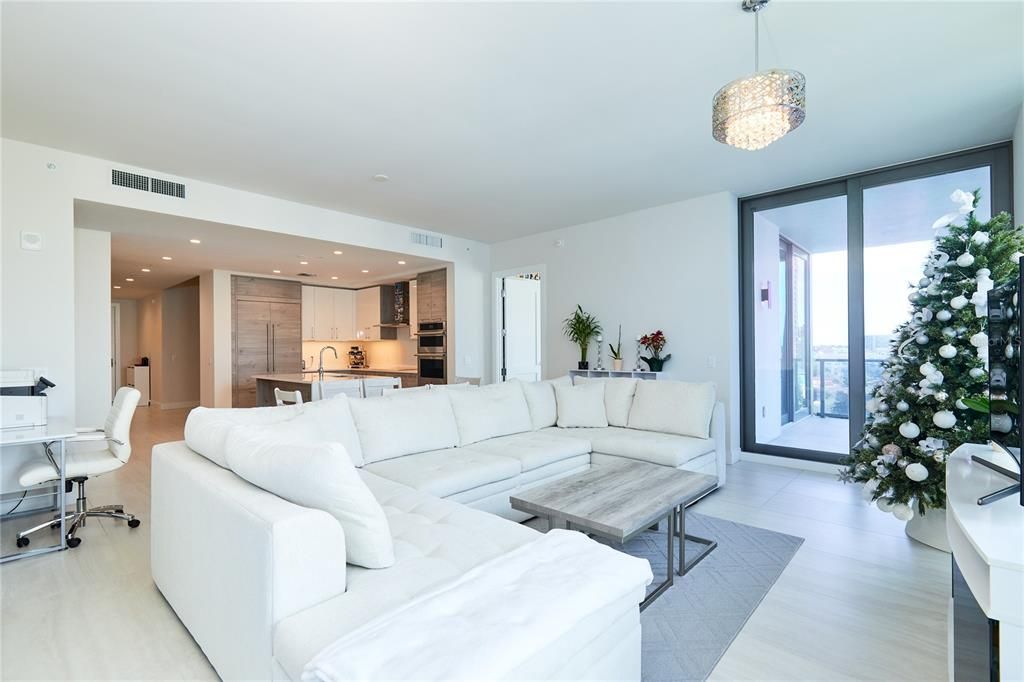 For Sale: $1,495,000 (2 beds, 3 baths, 2036 Square Feet)