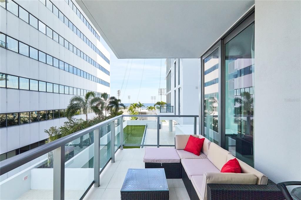 For Sale: $1,495,000 (2 beds, 3 baths, 2036 Square Feet)