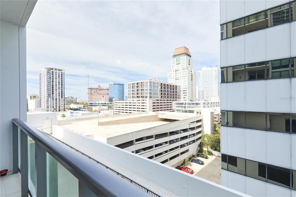 For Sale: $1,495,000 (2 beds, 3 baths, 2036 Square Feet)