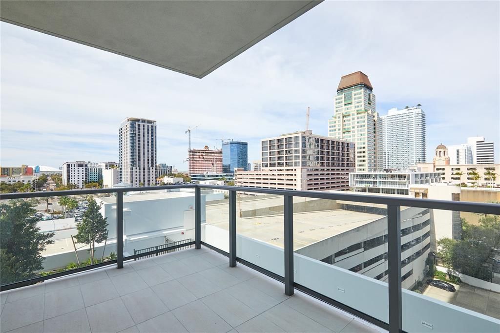 For Sale: $1,495,000 (2 beds, 3 baths, 2036 Square Feet)