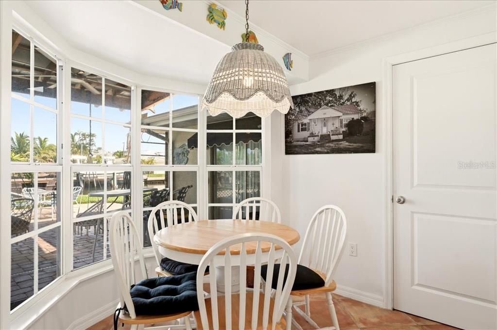 For Sale: $1,599,000 (3 beds, 2 baths, 1793 Square Feet)