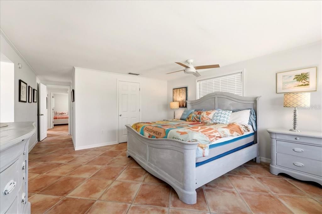 For Sale: $1,599,000 (3 beds, 2 baths, 1793 Square Feet)
